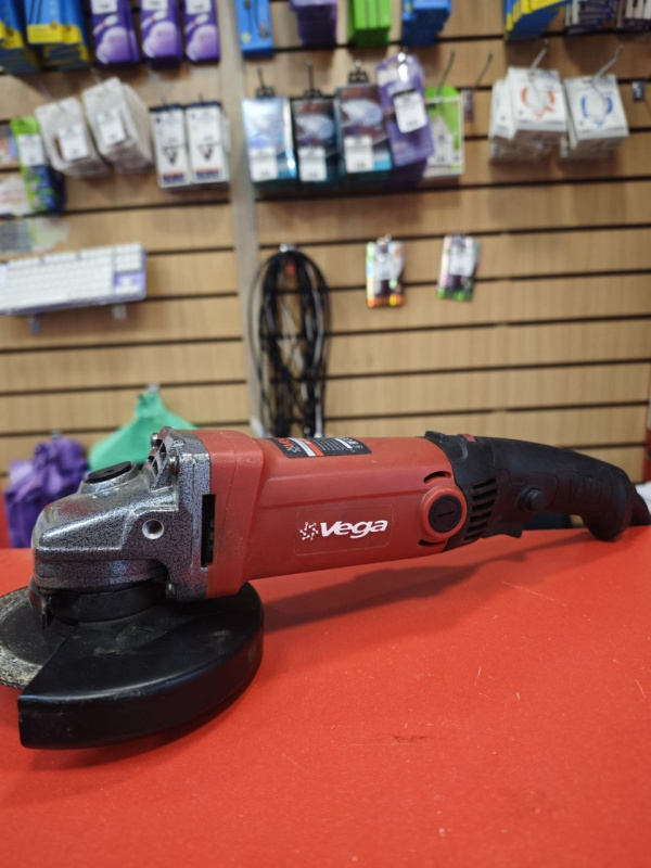 Болгарка Vega VG 1050