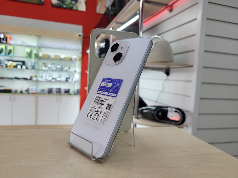 Мобильный телефон Tecno Spark 40с